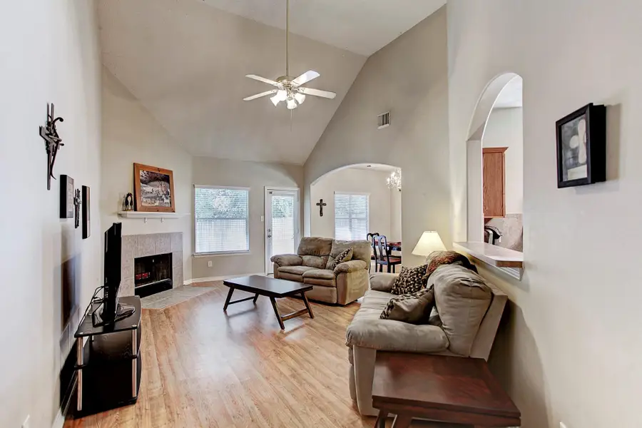 9211 Hidden Lake E, Magnolia, TX 77354 - #2