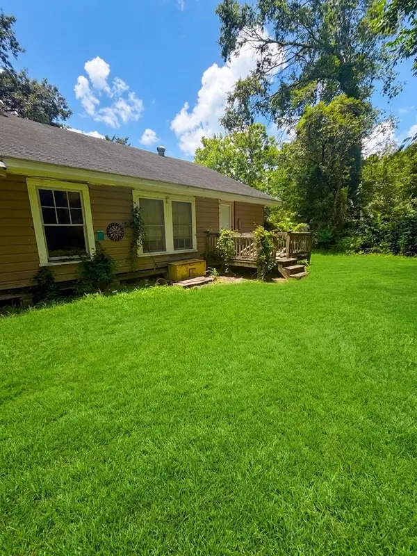 205 S 2nd Street, Silsbee, TX 77656