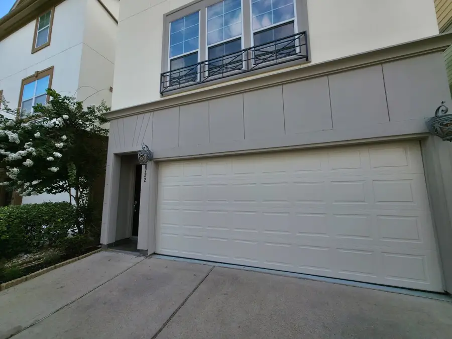 10722 Clearview Villa Place, Houston, TX 77025 - Image #2