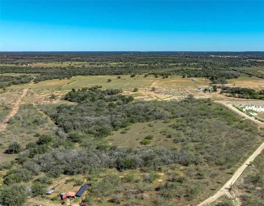 000 County Road 456, Waelder, TX 78959 - #2