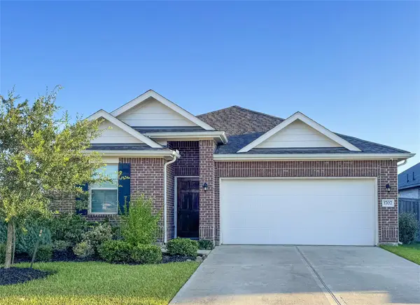 1707 Prairie Ridge Court, Angleton, TX 77515