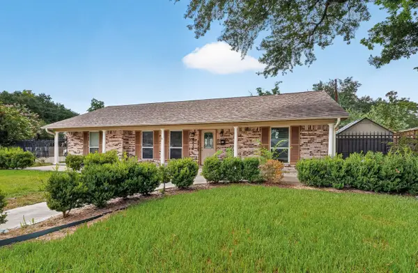 8522 Westview Drive, Houston, TX 77055