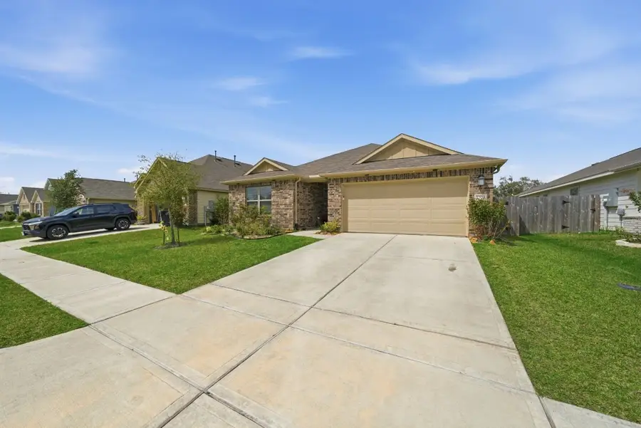 1202 Filly Creek Drive, Alvin, TX 77511 - #2