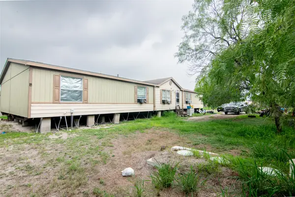 8858 County Road 615, Skidmore, TX 78389