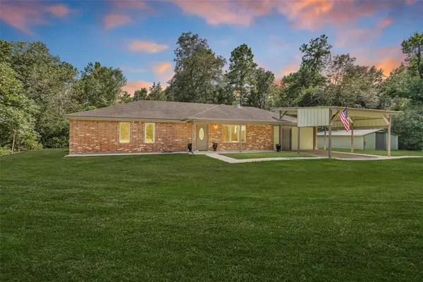 586 Diggs Rd Road, Willis, TX 77378