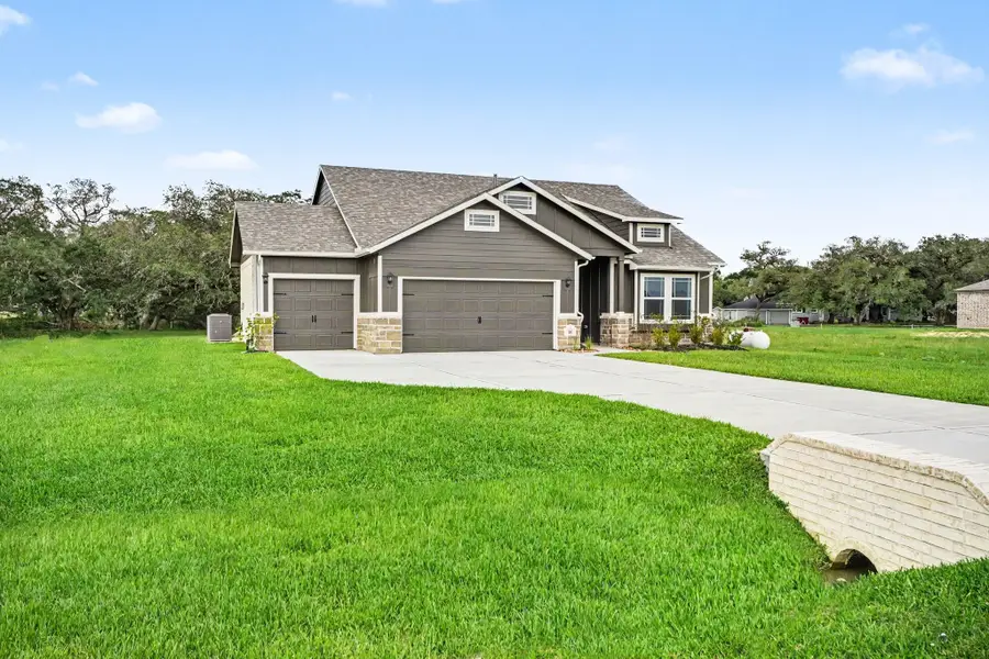 25 Red Barn Road, Bay City, TX 77414 - #2