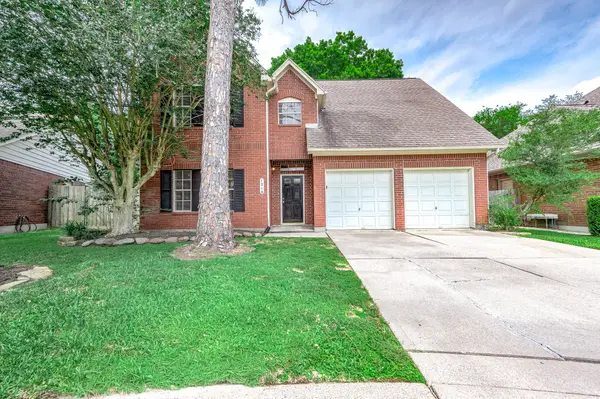 1210 Sandy Plains Lane, Houston, TX 77062