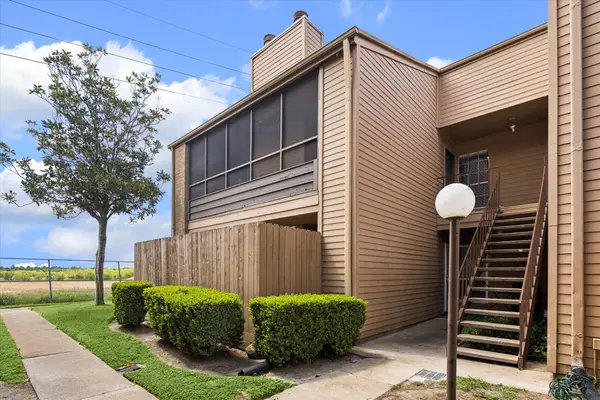 10555 Turtlewood Court #1905, Houston, TX 77072