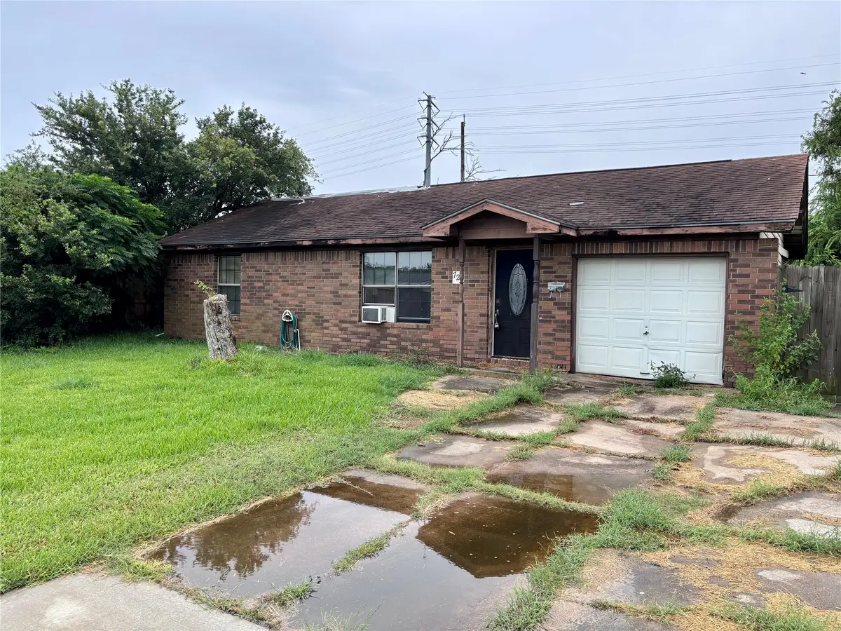 727 W 12th Street, Freeport, TX 77541 - #1