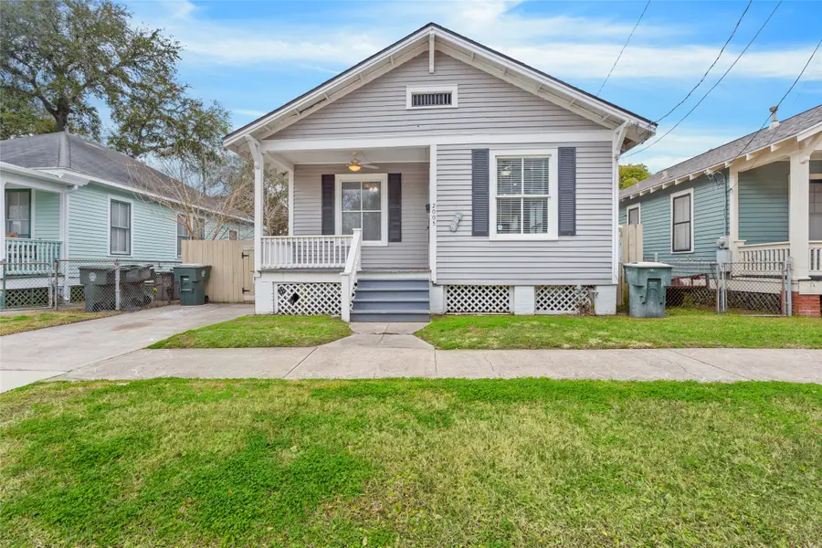 2005 37th Street, Galveston, TX 77550 - #2