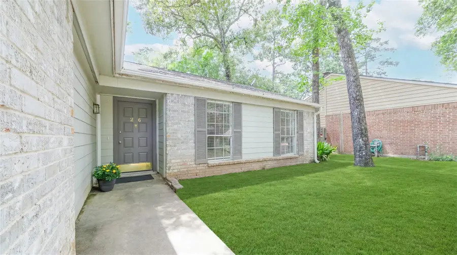 26 S White Pebble Court, The Woodlands, TX 77380 - #3