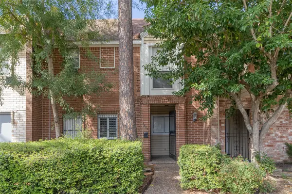 1404 Walnut Bend Lane #23, Houston, TX 77042