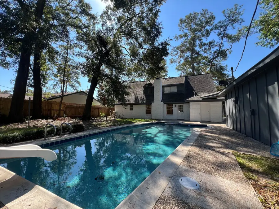 602 Rosewood Drive, Shenandoah, TX 77381 - Image #2