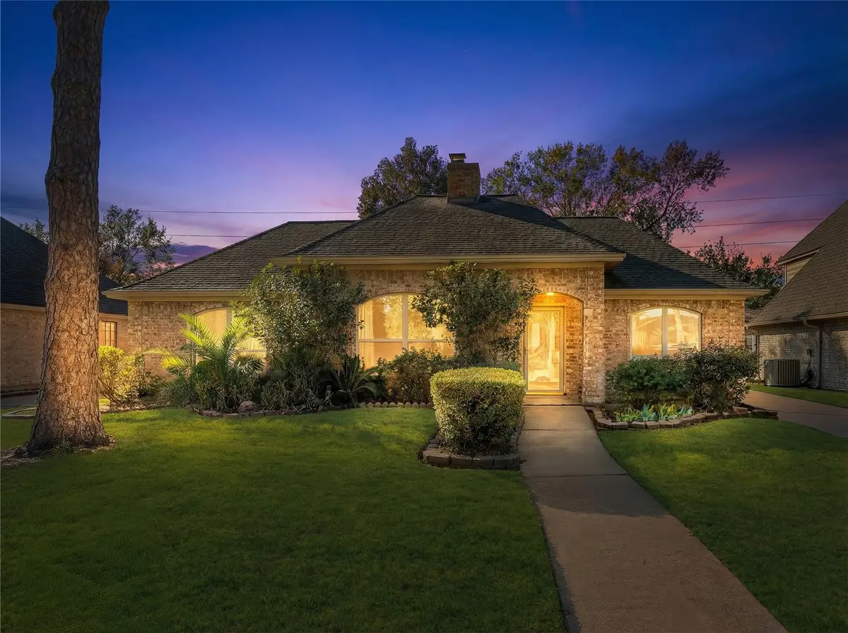 8706 Chelsworth Drive, Houston, TX 77083 - Image #1