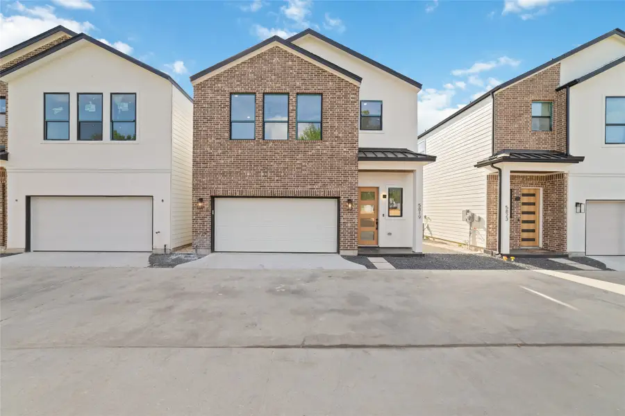 5843 Outer Banks Street, Houston, TX 77091 - #2