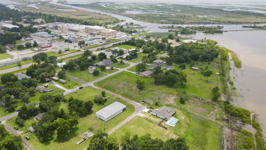 Lot 2 Magnolia Avenue, Anahuac, TX 77514 - #3