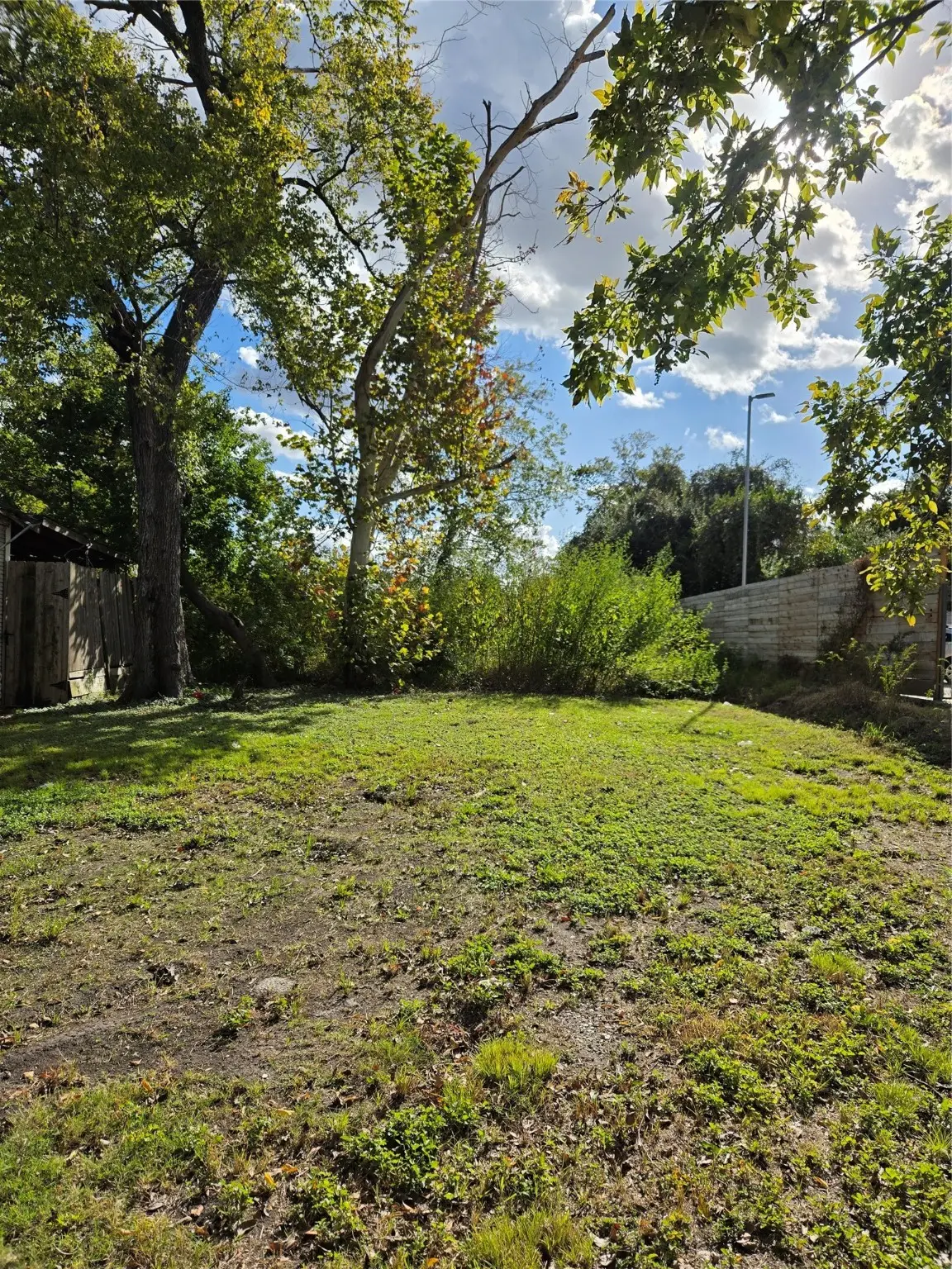 2710 Gray Street, Houston, TX 77004 - Image #1