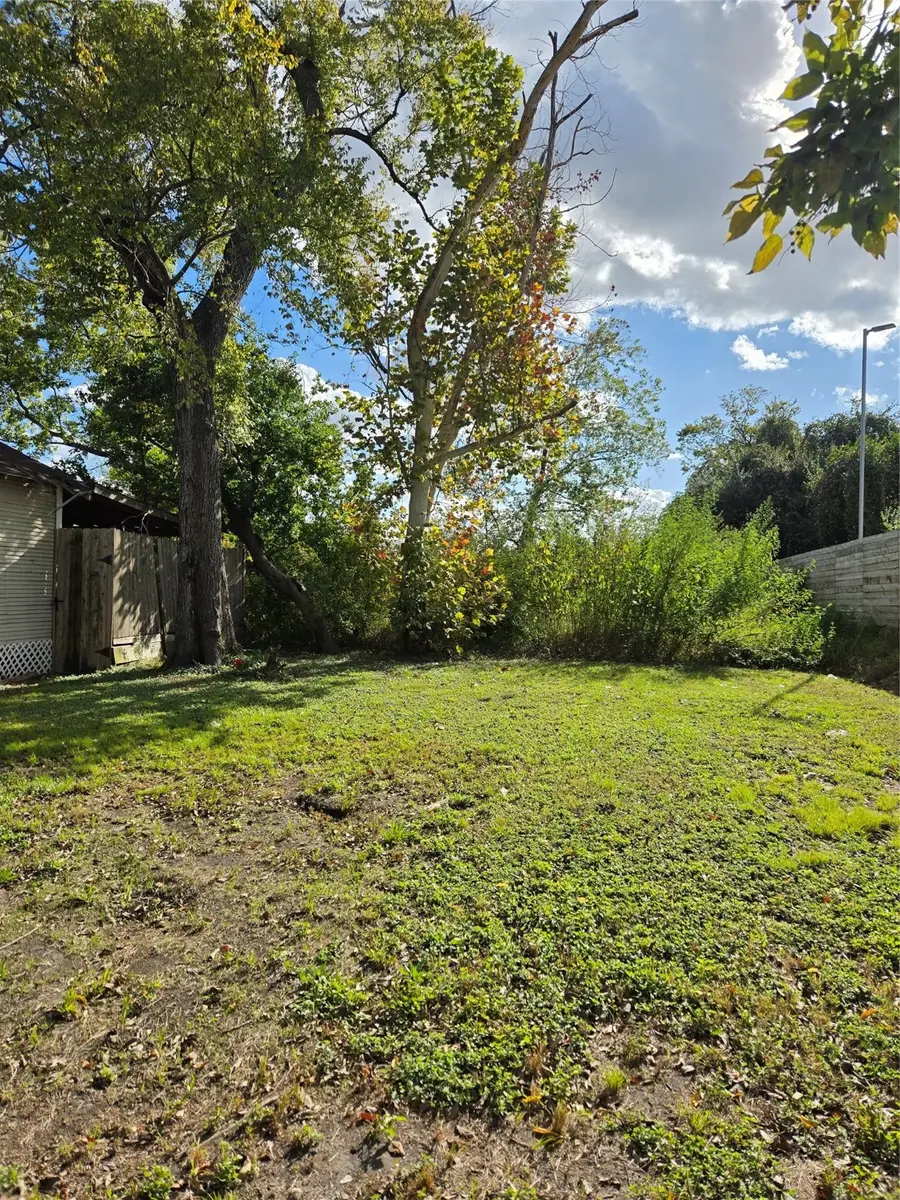 2710 Gray Street, Houston, TX 77004 - Image #3