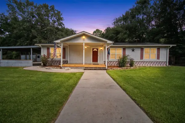 112 Lone Pine Drive, Huffman, TX 77336