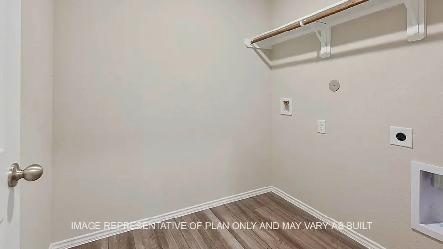 1026 Legrand St, Brenham, TX 77833 - #2