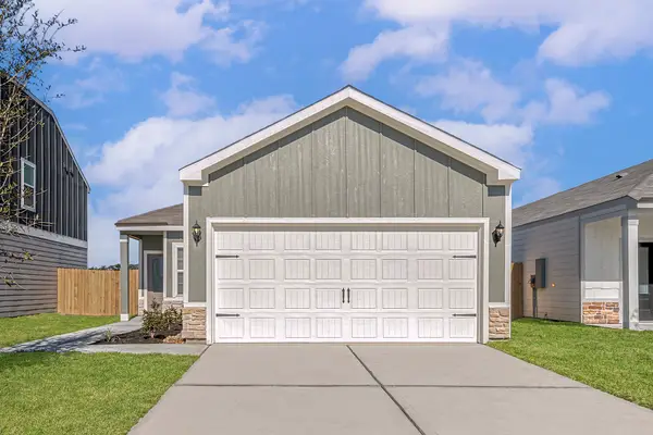 8215 Blooming Meadow Lane, Houston, TX 77016