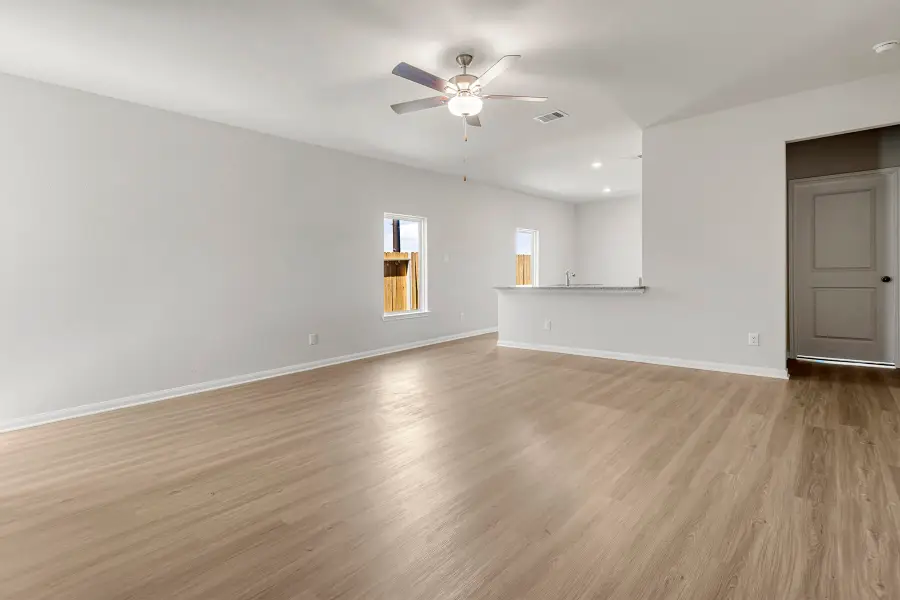 8215 Blooming Meadow Lane, Houston, TX 77016 - Image #3