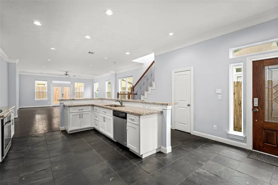 1611 Summer Street #B, Houston, TX 77007 - #2