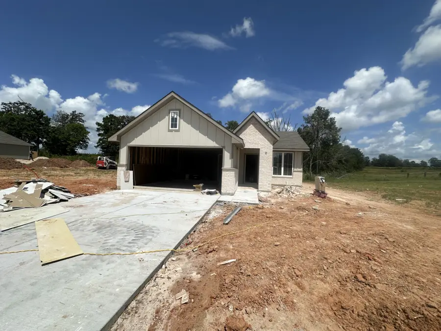 405 Rockbridge Drive, Huntsville, TX 77340 - #2