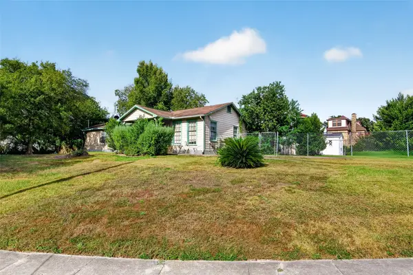 5130 Live Oak Street, Houston, TX 77004
