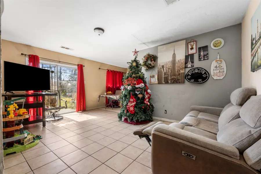 7726 Boggess Road, Houston, TX 77016 - Image #3