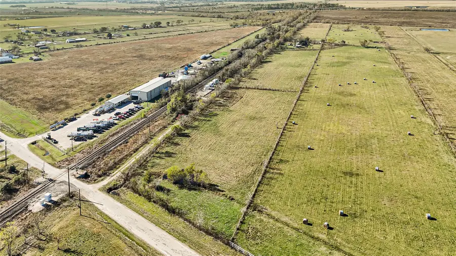 1207 County Road 615, Dayton, TX 77535 - Image #3