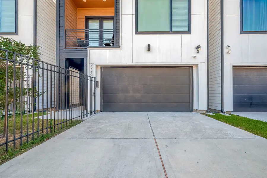 2726 Anita Street, Houston, TX 77004 - Image #2