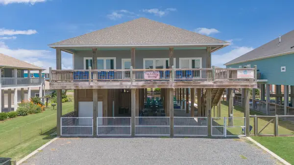 870 Kahla Drive, Crystal Beach, TX 77650