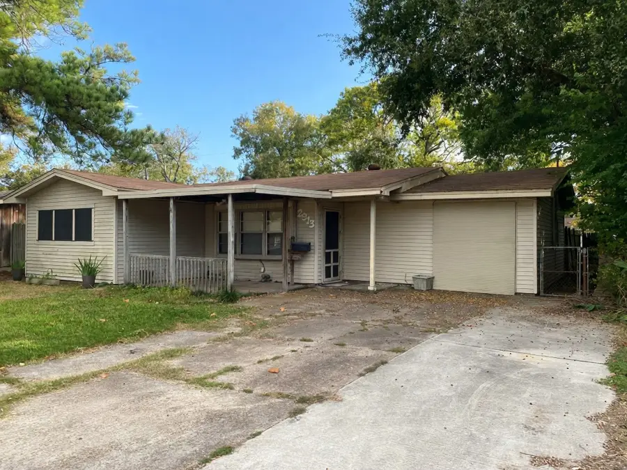 2913 Tarpey Avenue, Texas City, TX 77590 - Image #3