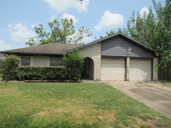 4122 Belgrade Drive, Houston, TX 77045