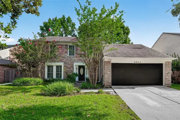 3811 Flintrock Lane, Sugar Land, TX 77479