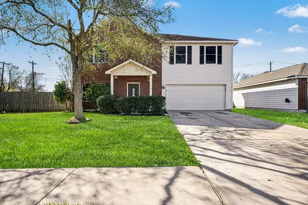 2209 Kingfish Road, Houston, TX 77591