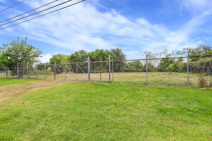 16534 Market Street, Channelview, TX 77530 - #2