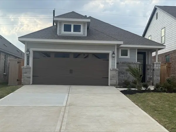 21610 Berry Crest Lane, Waller, TX 77484