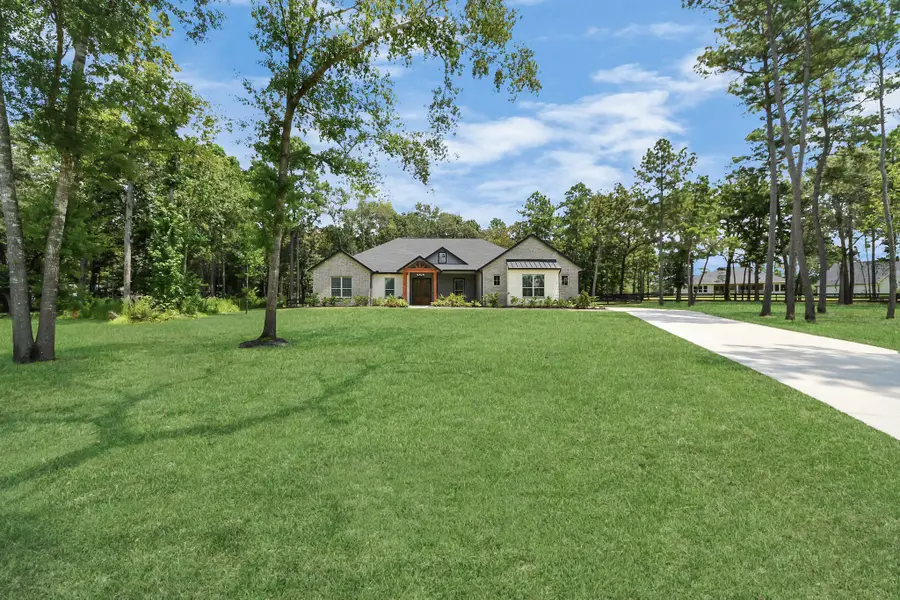 19801 Whispering Creek Trl, Magnolia, TX 77355 - Image #2