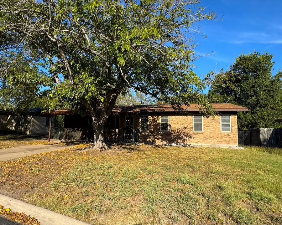 305 Highland Drive, Burnet, TX 78611 - Image #2