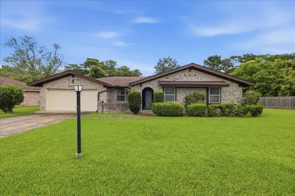 3210 Lancelot, Orange, TX 77630