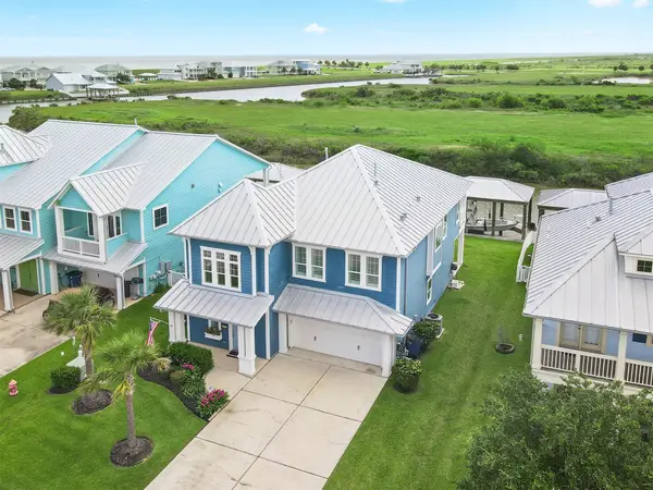 5425 Brigantine Cay Court, Texas City, TX 77590