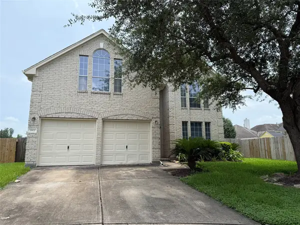 3911 Highland Vale Court, Fresno, TX 77545