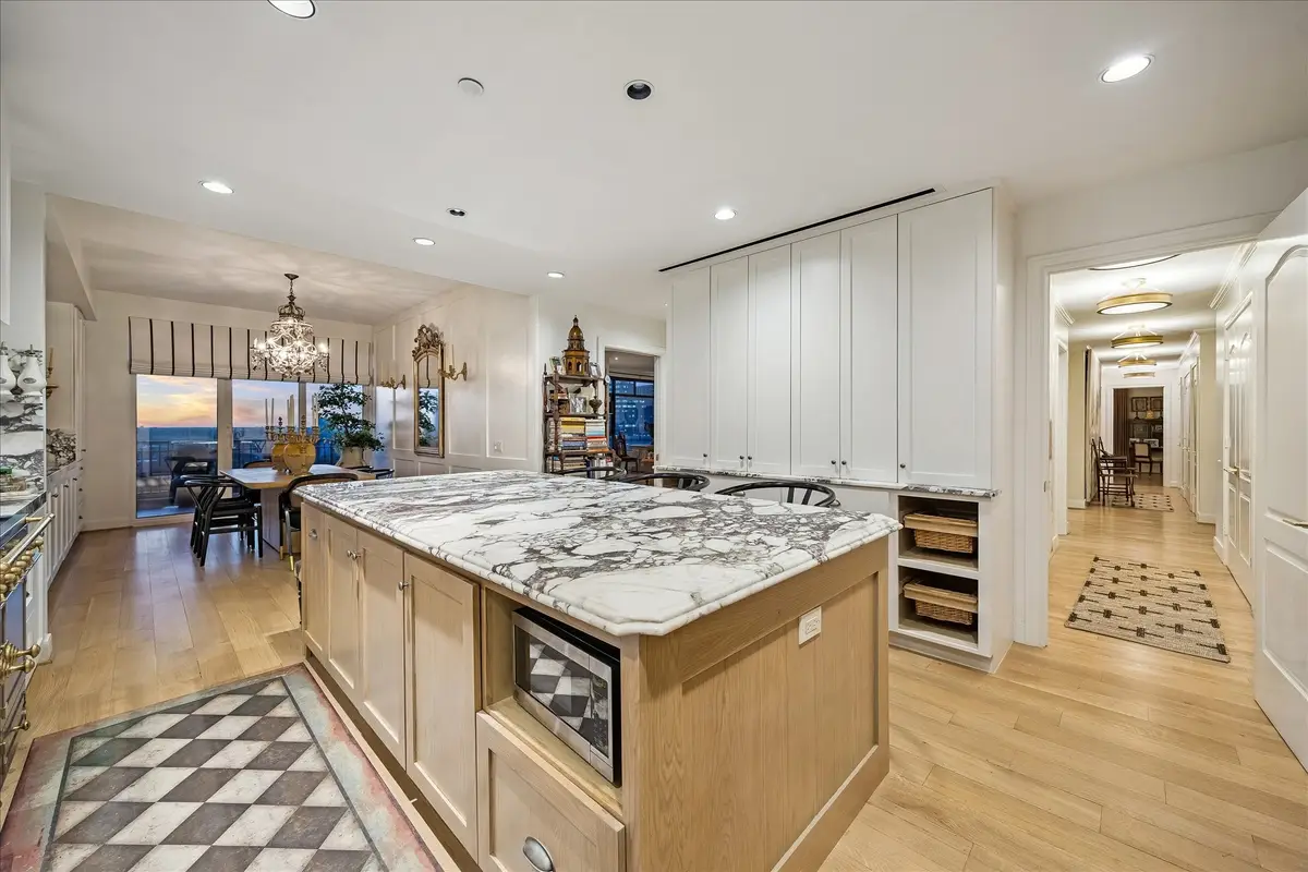 1000 Uptown Park Boulevard #101, Houston, TX 77056 - #1