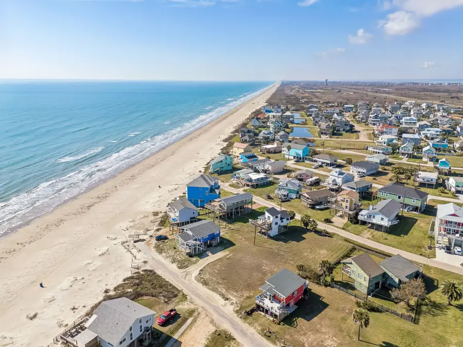 4222 Surf Drive, Galveston, TX 77554 - Image #3