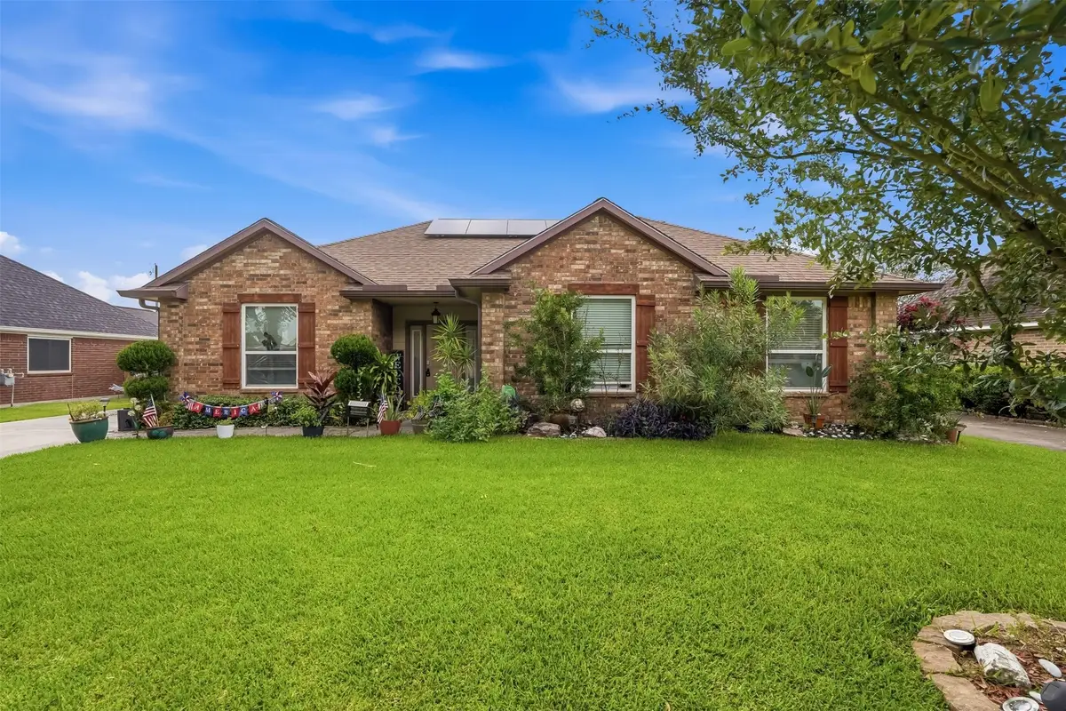2610 18th Street N, Texas City, TX 77590 - #1
