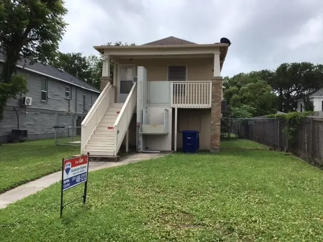 4615 Avenue Q 1/2, Galveston, TX 77551 - #1