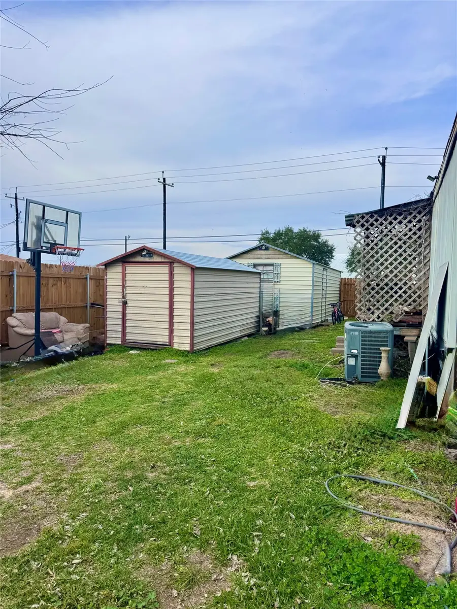 3020 1st Street, Bay City, TX 77414 - #3