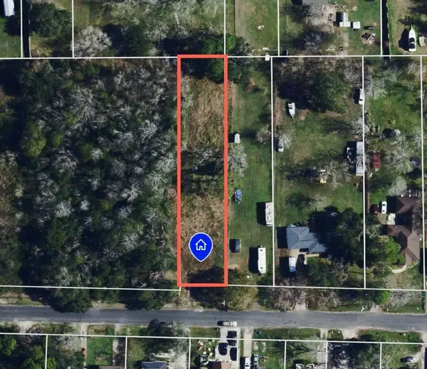 102 S Willow Street, Texas City, TX 77591